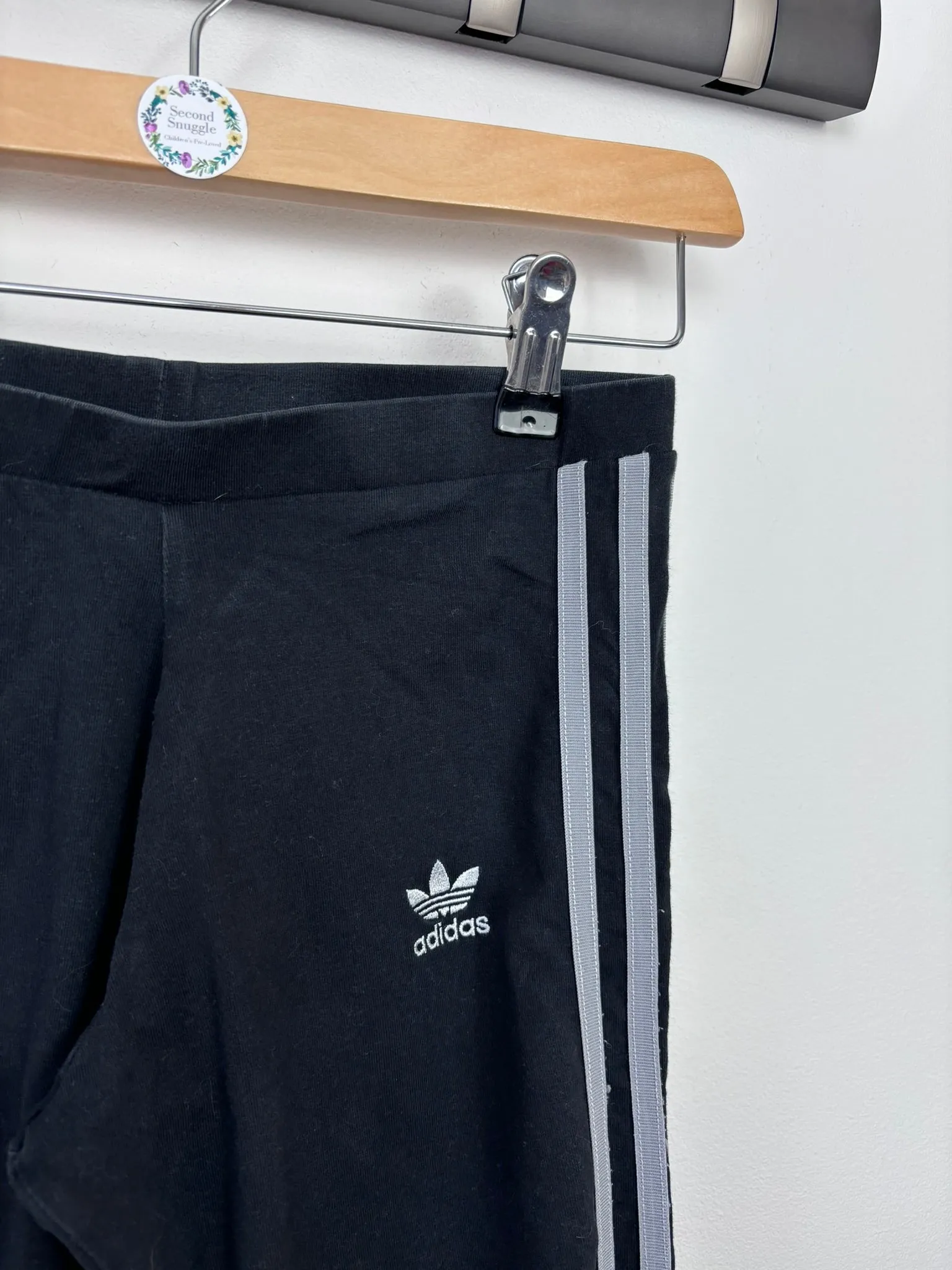 Adidas XS (UK 6)