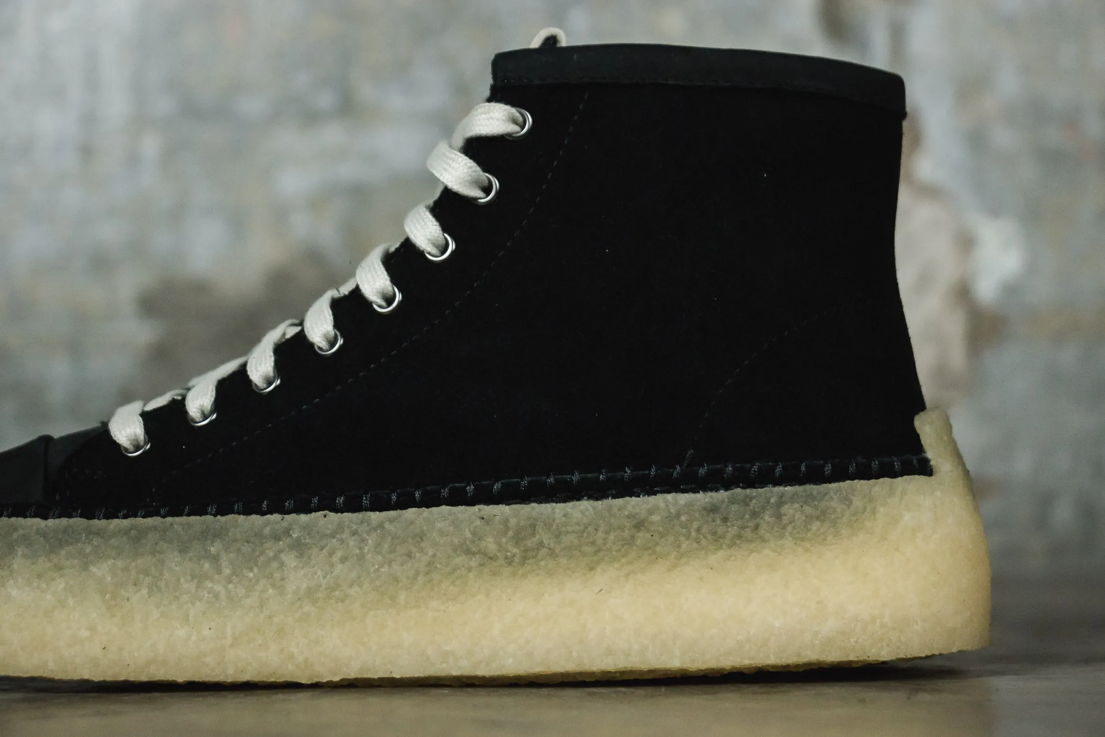 Clarks Originals Caravan Mid