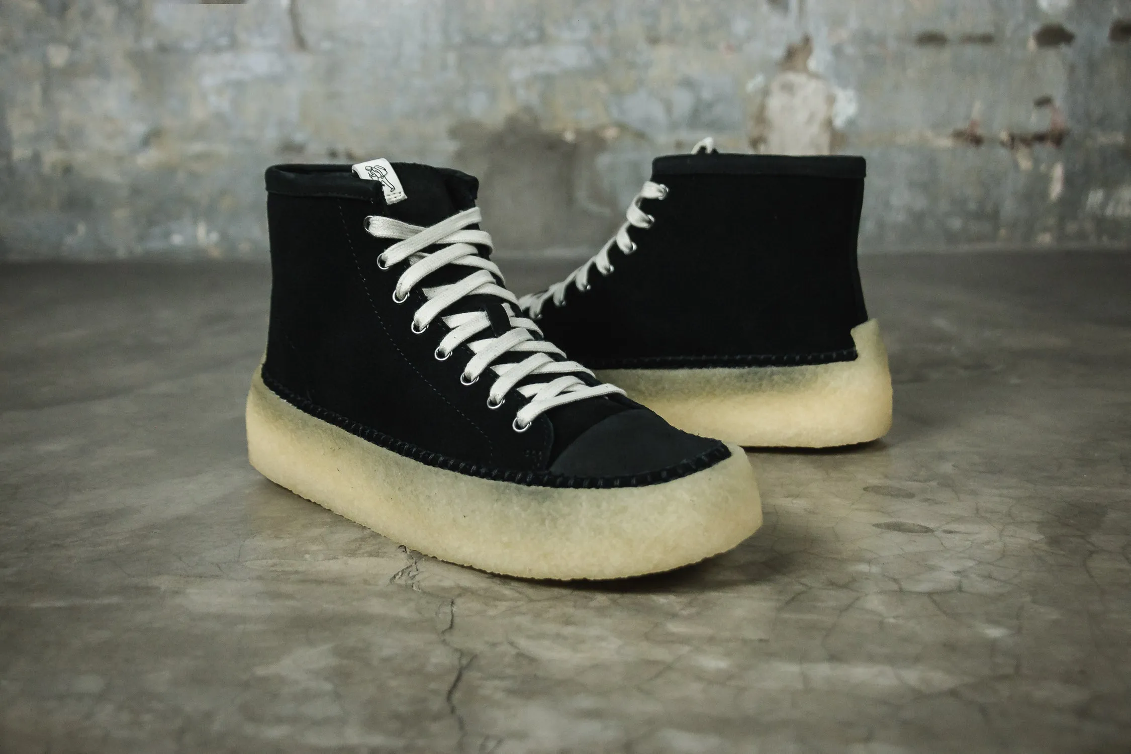 Clarks Originals Caravan Mid