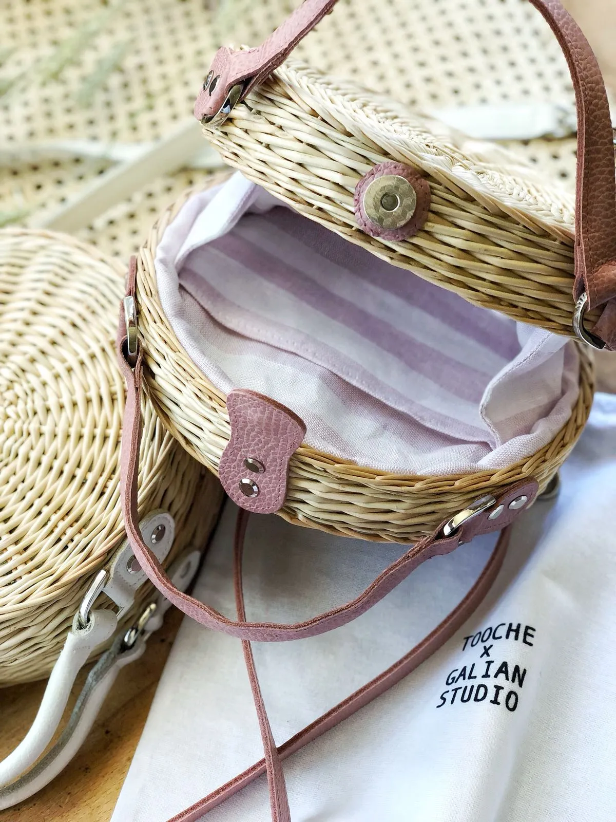 DUSTY PINK PEONY STRAW bag