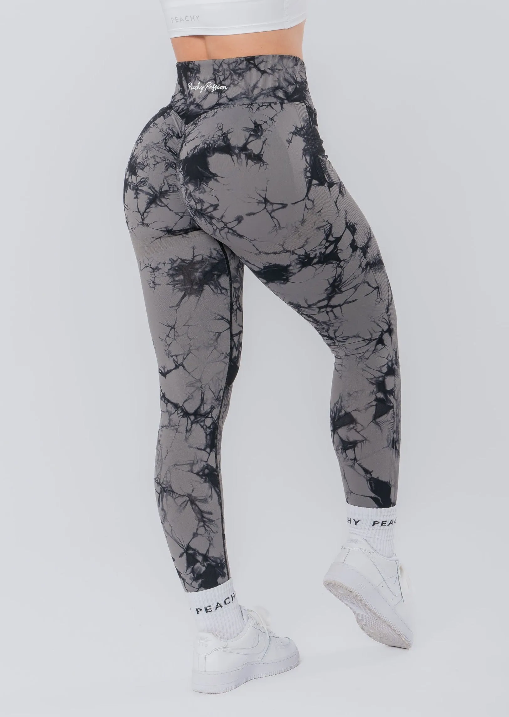 GALAXY Scrunch Leggings (Farbe Black VORBESTELLUNG)