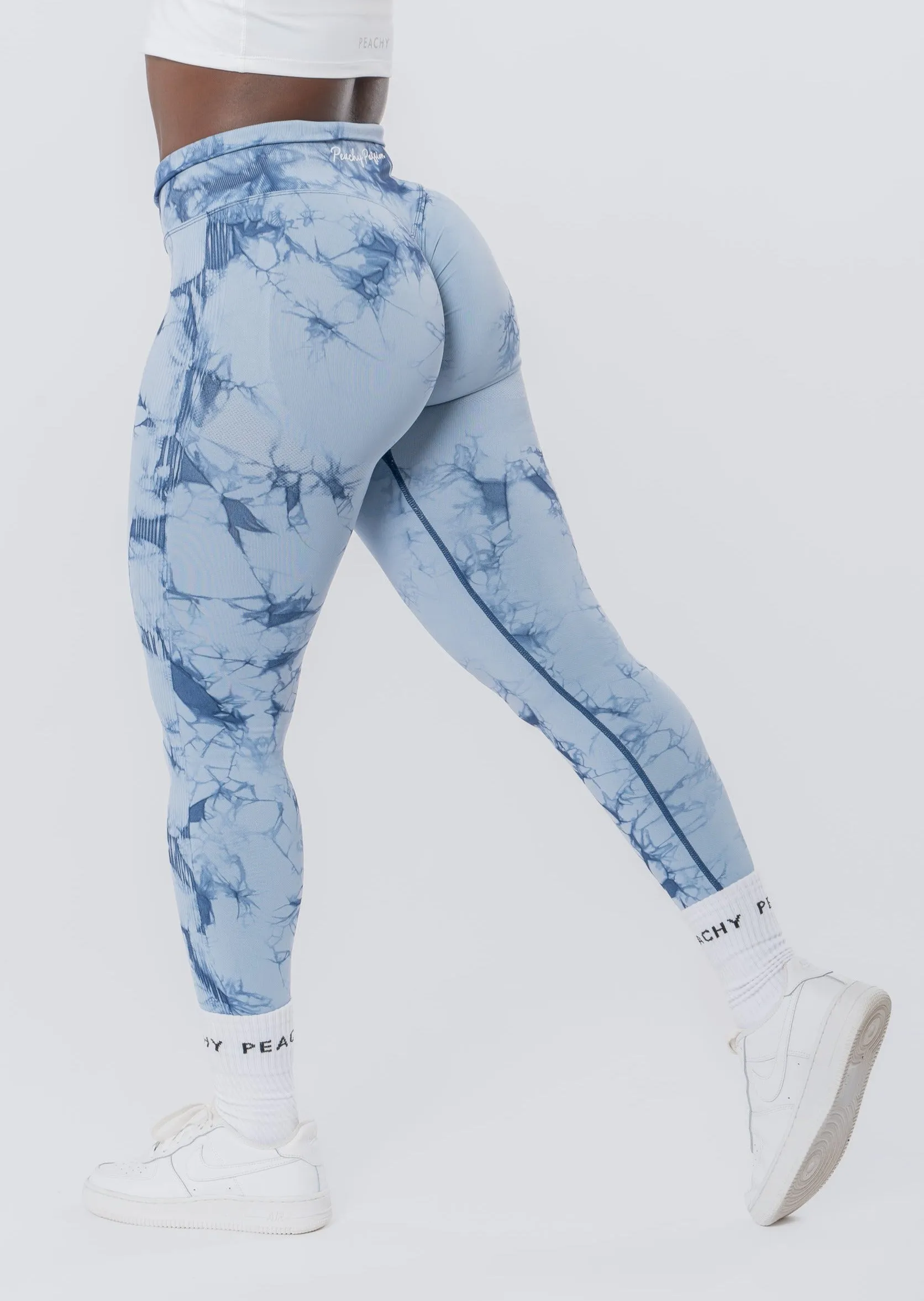 GALAXY Scrunch Leggings (Farbe Black VORBESTELLUNG)