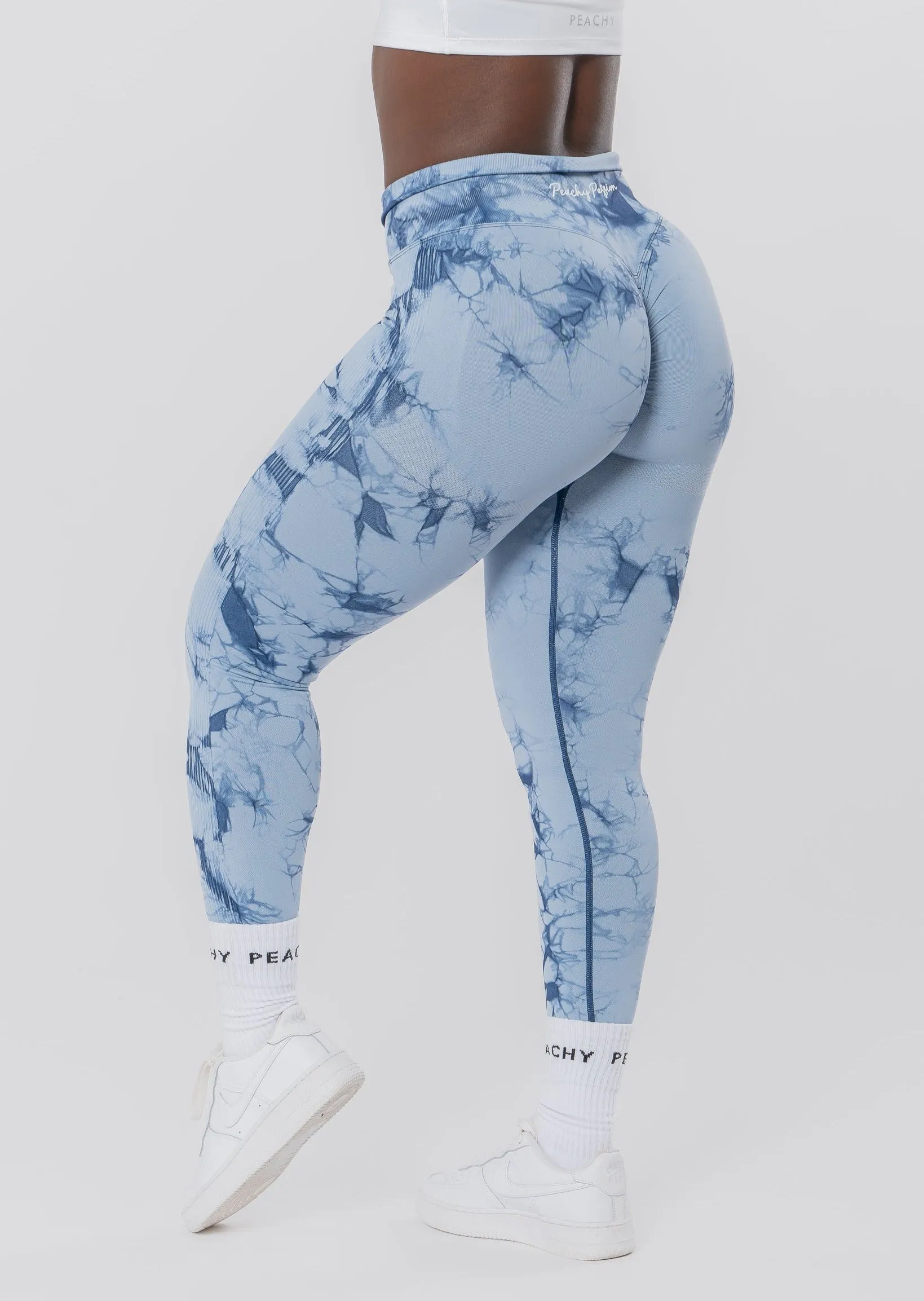 GALAXY Scrunch Leggings (Farbe Black VORBESTELLUNG)