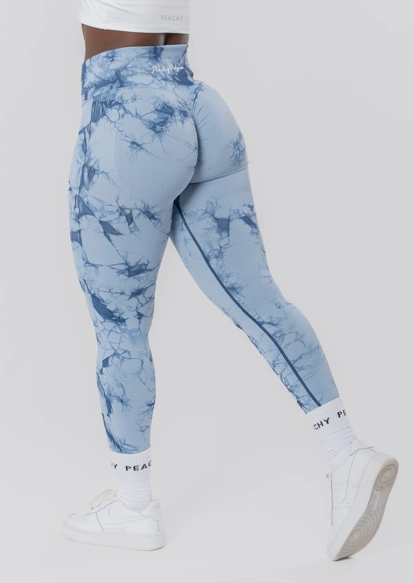 GALAXY Scrunch Leggings (Farbe Black VORBESTELLUNG)