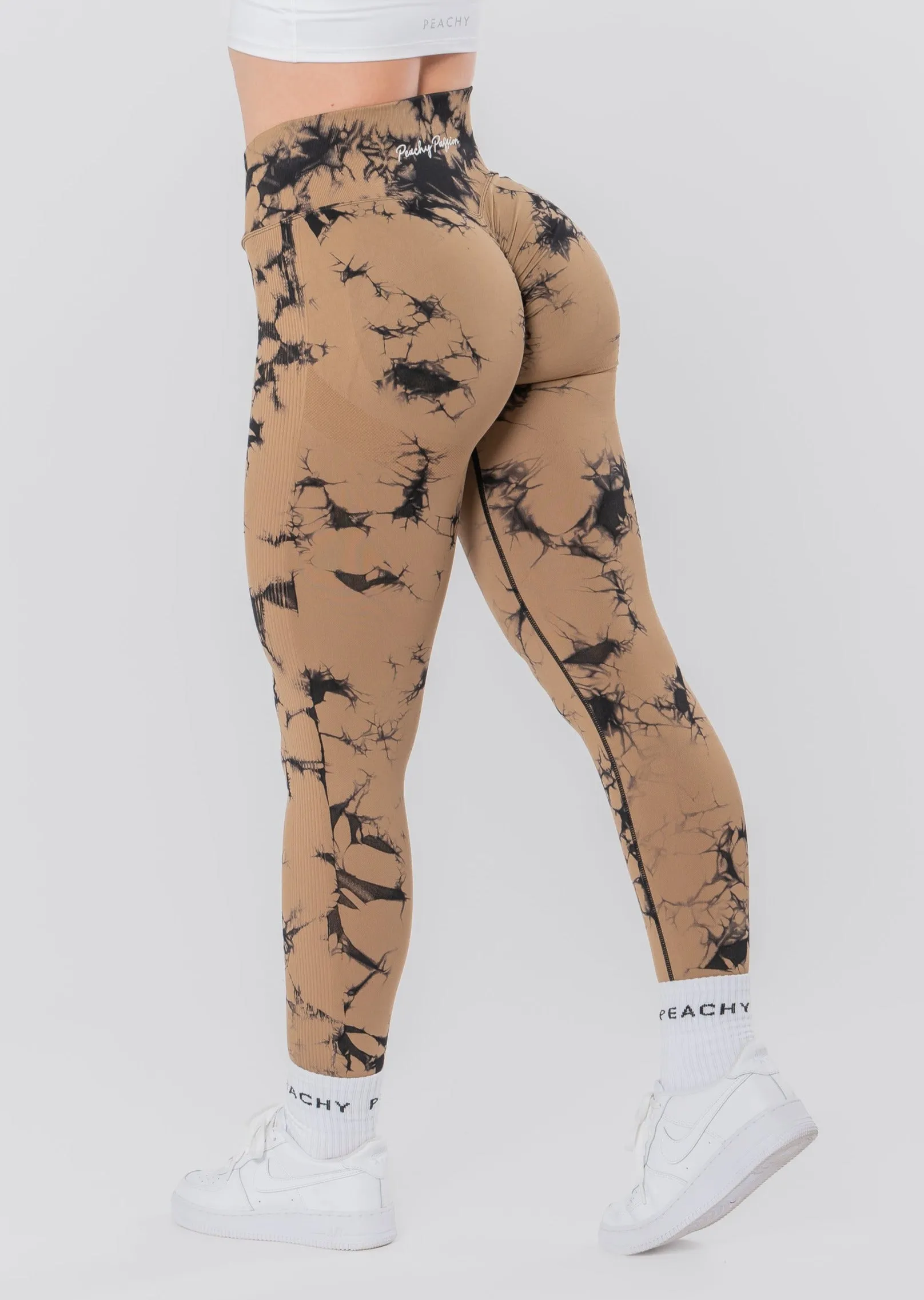 GALAXY Scrunch Leggings (Farbe Black VORBESTELLUNG)