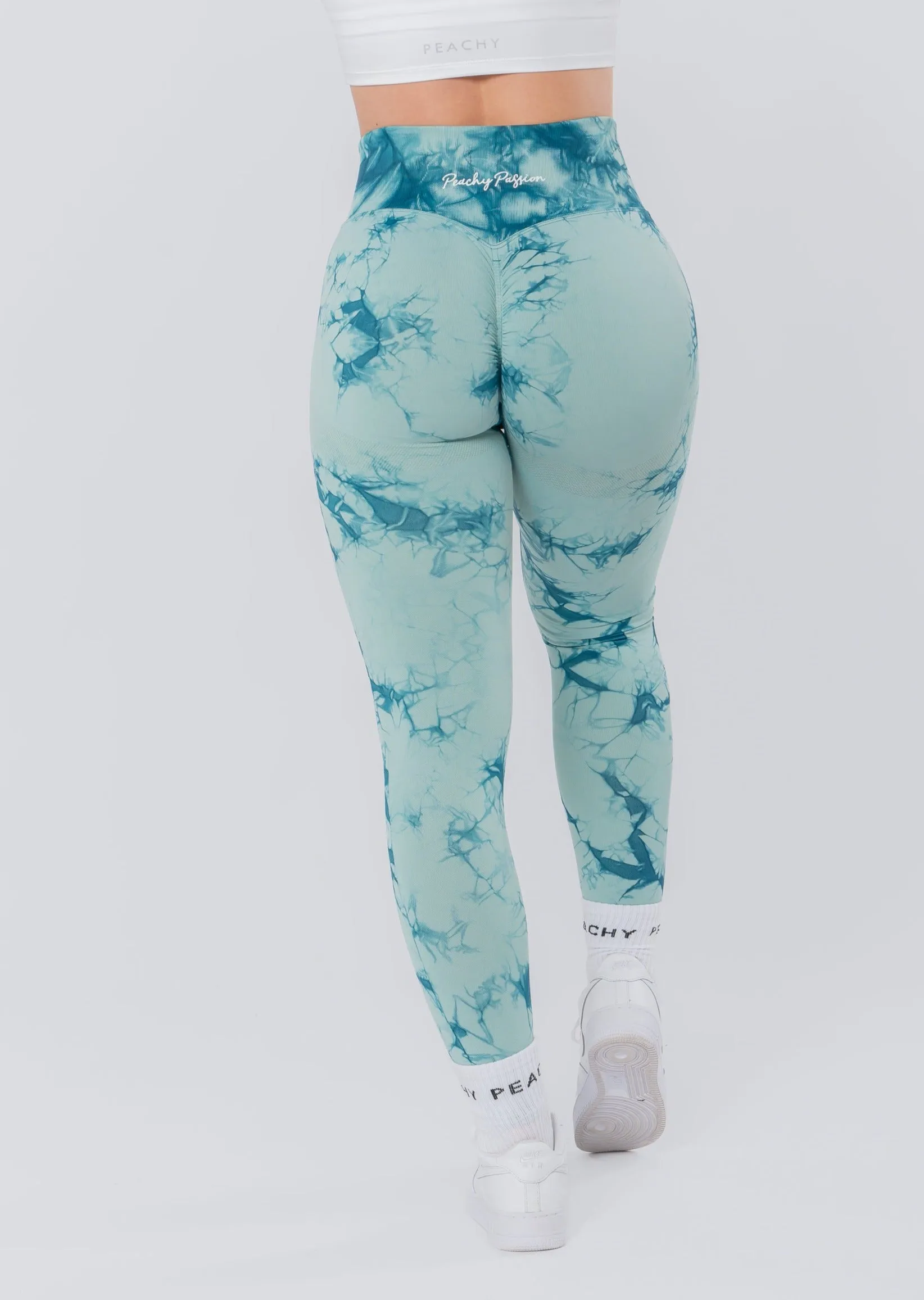 GALAXY Scrunch Leggings (Farbe Black VORBESTELLUNG)