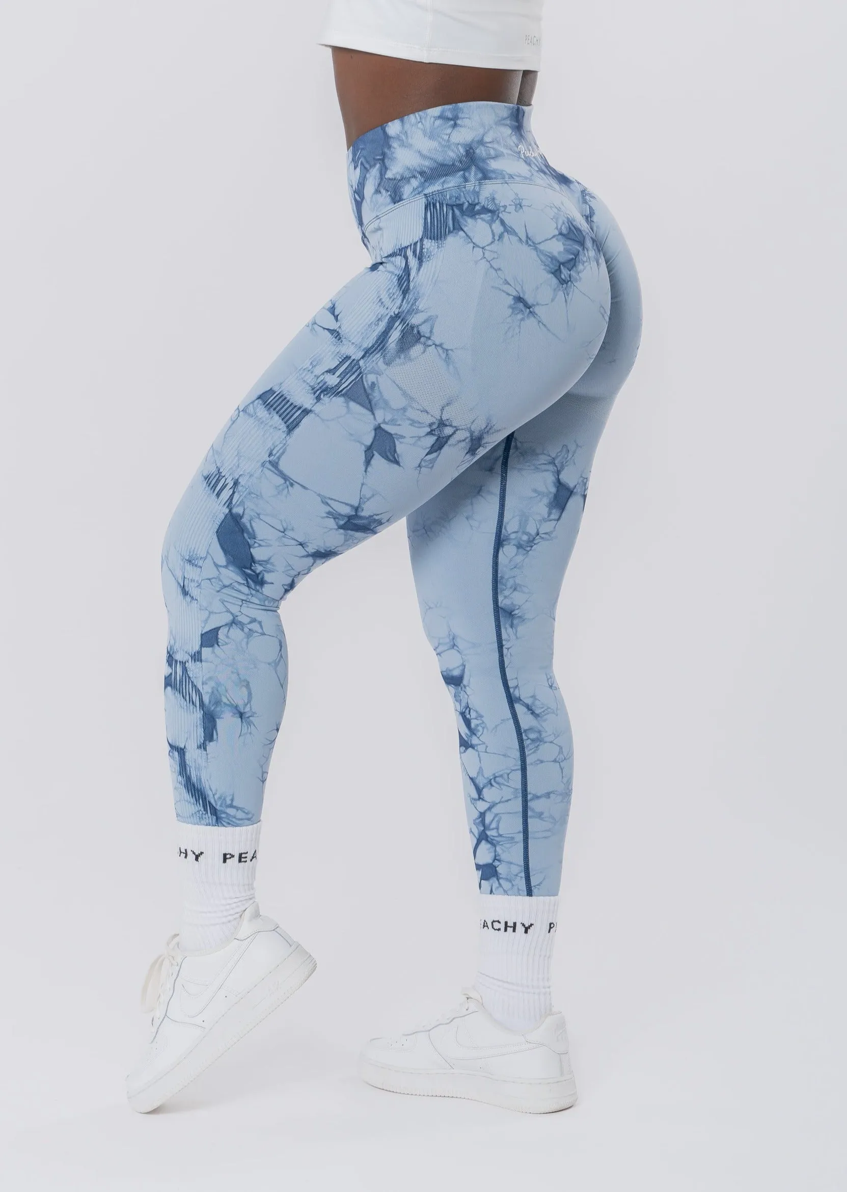 GALAXY Scrunch Leggings (Farbe Black VORBESTELLUNG)