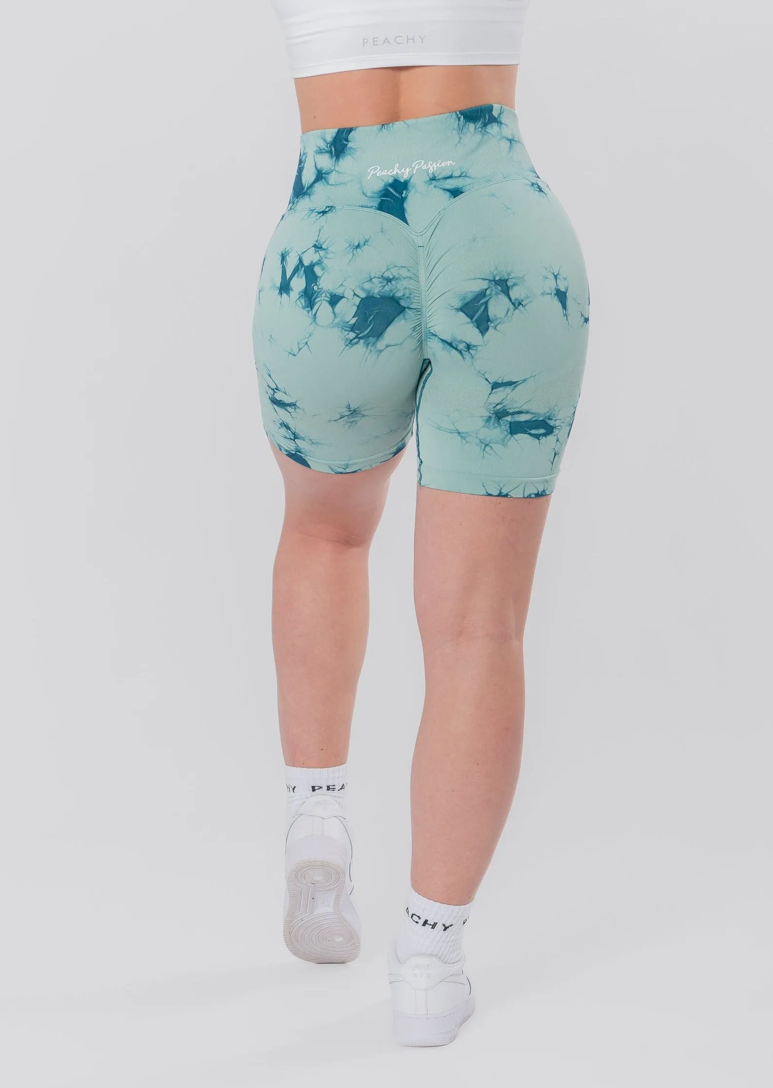 GALAXY Scrunch Shorts (Black Lieferzeit ca. 5 Wochen)