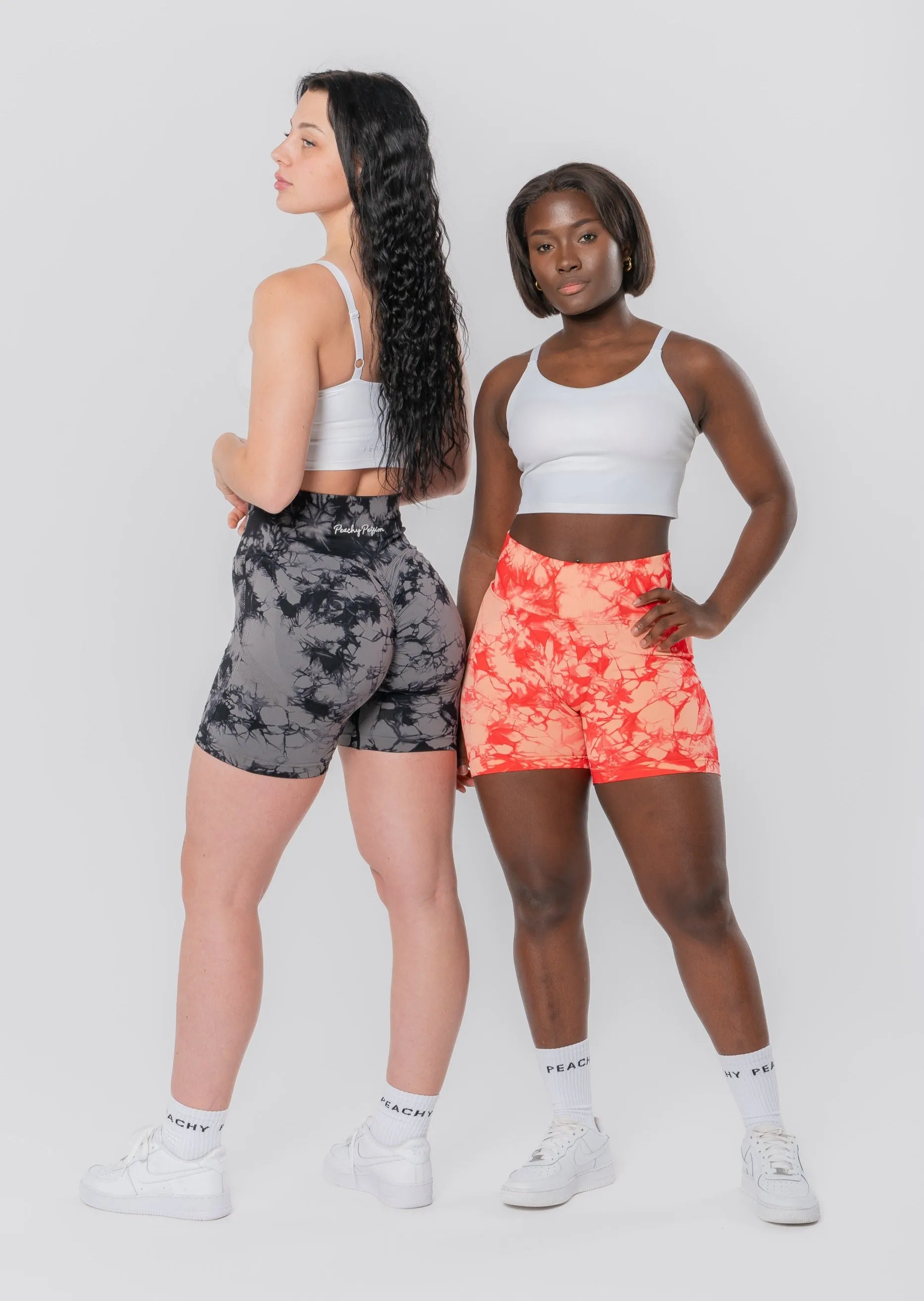 GALAXY Scrunch Shorts (Black Lieferzeit ca. 5 Wochen)