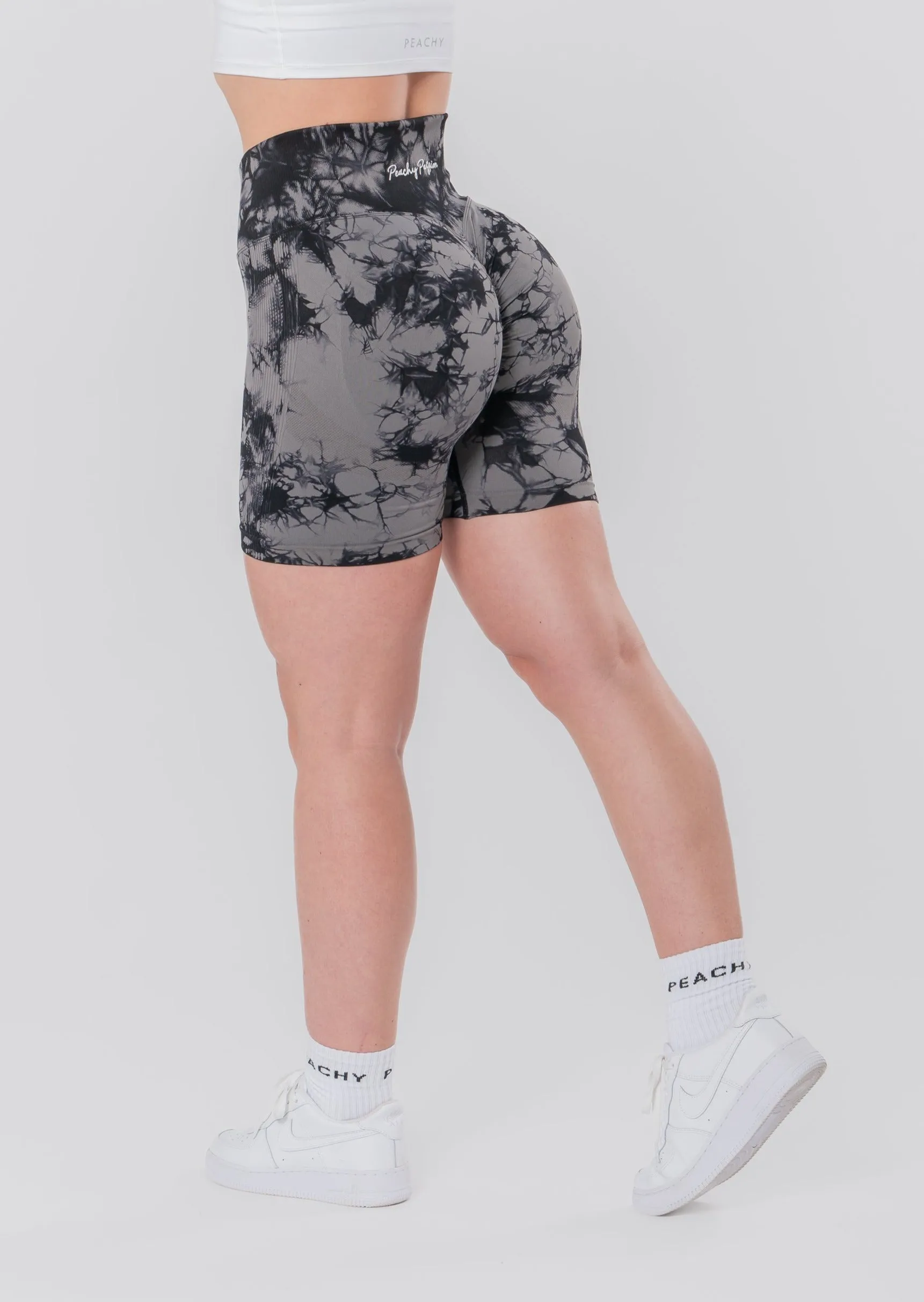 GALAXY Scrunch Shorts (Black Lieferzeit ca. 5 Wochen)