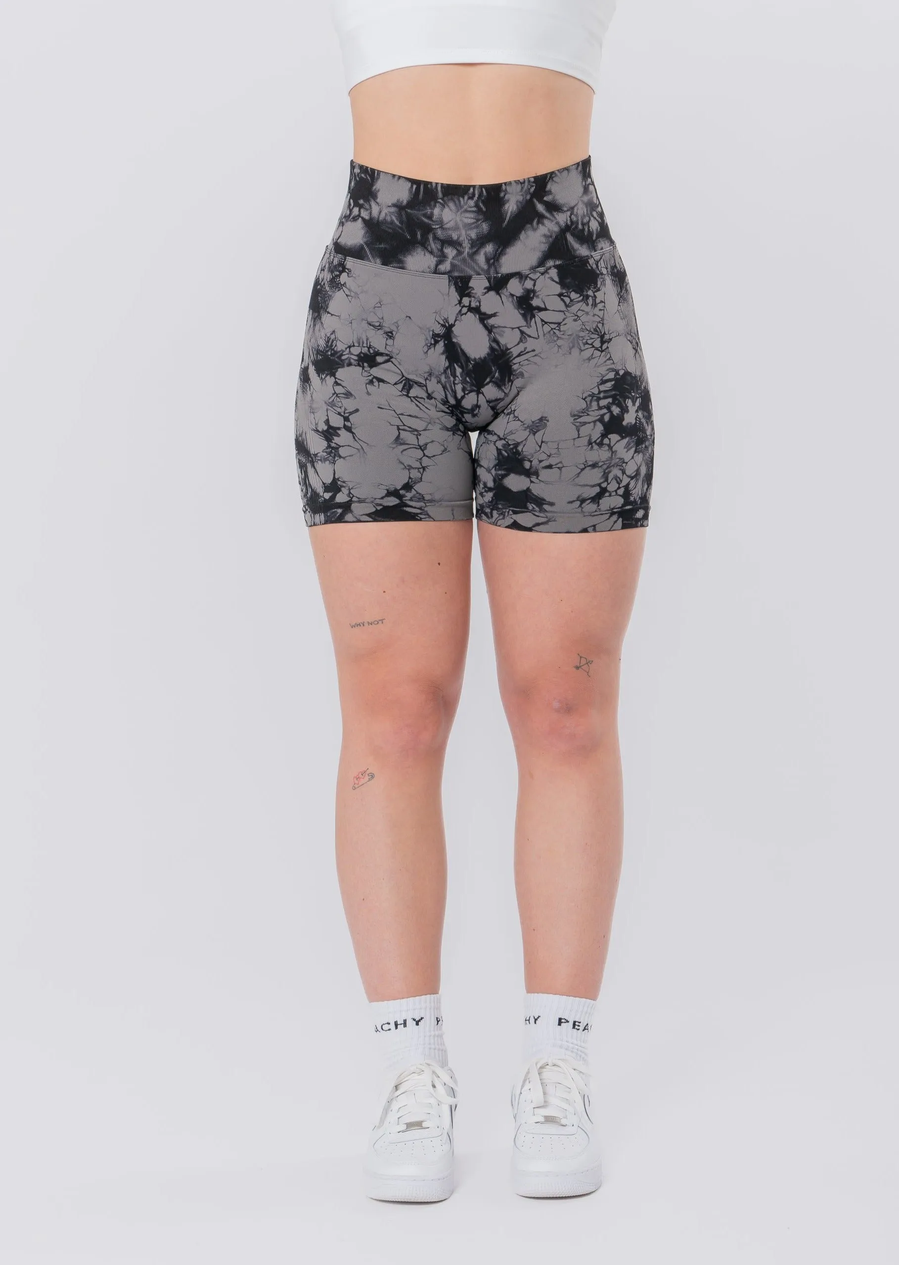 GALAXY Scrunch Shorts (Black Lieferzeit ca. 5 Wochen)