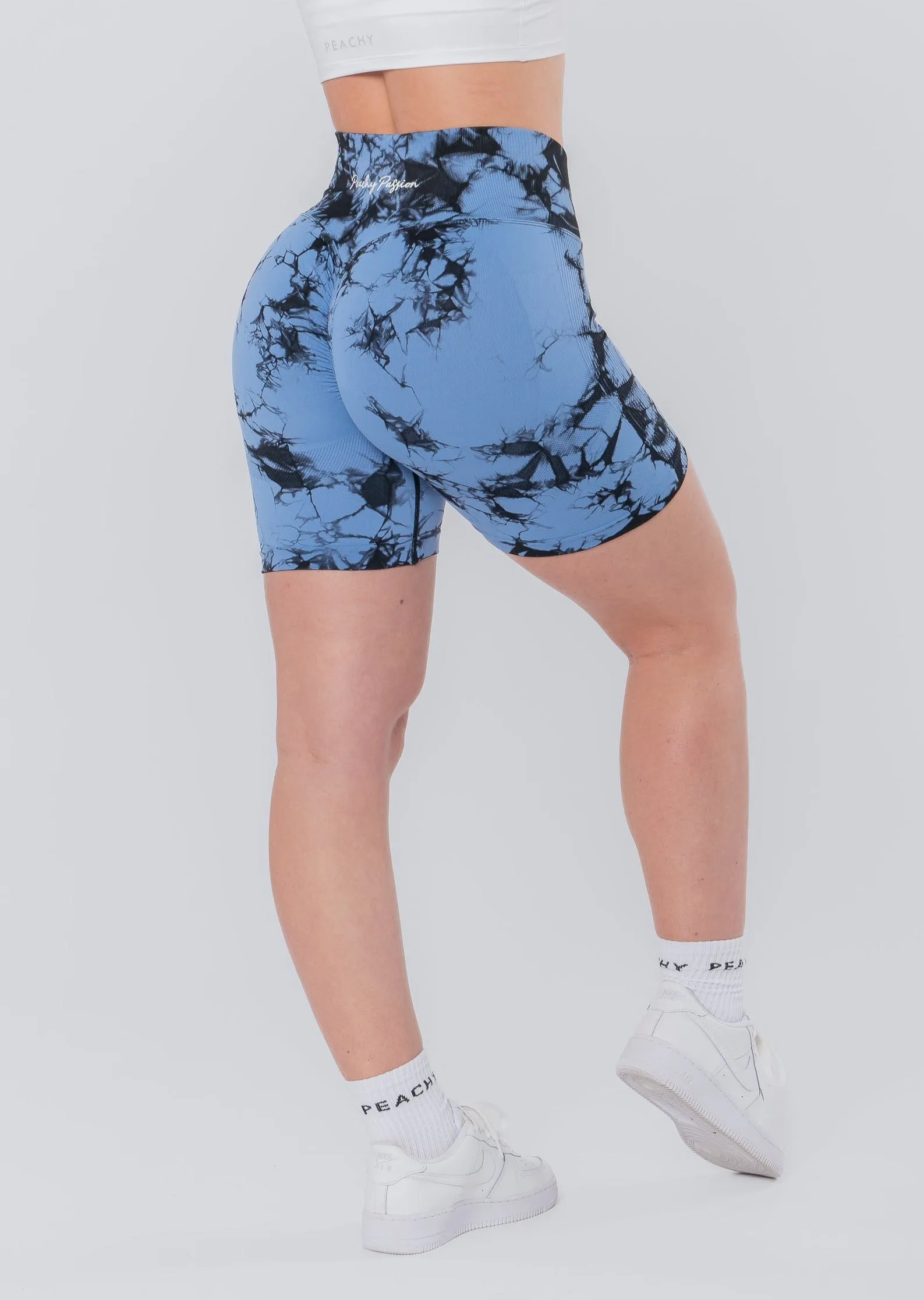 GALAXY Scrunch Shorts (Black Lieferzeit ca. 5 Wochen)