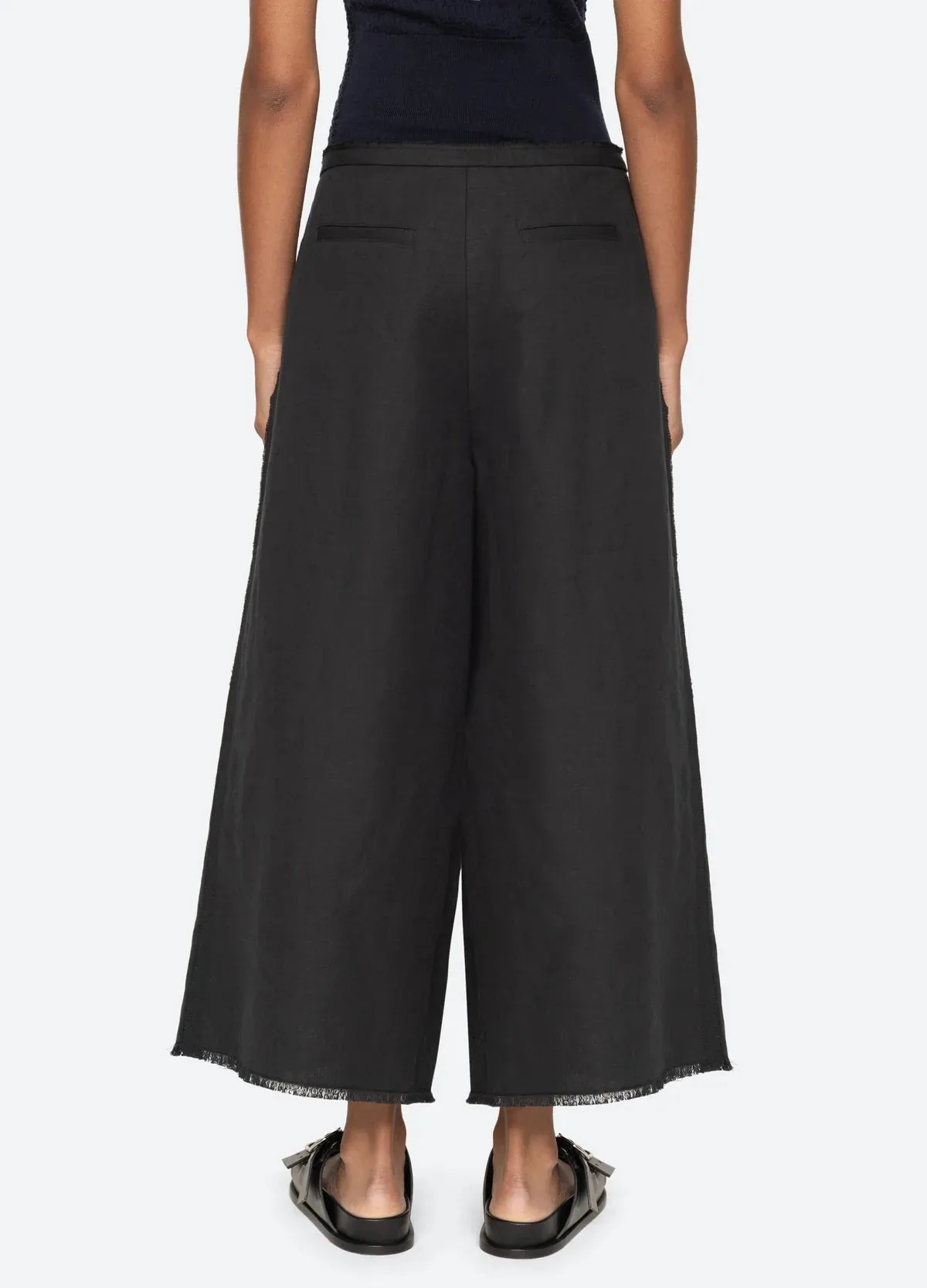 Lara Linen Cropped Pant