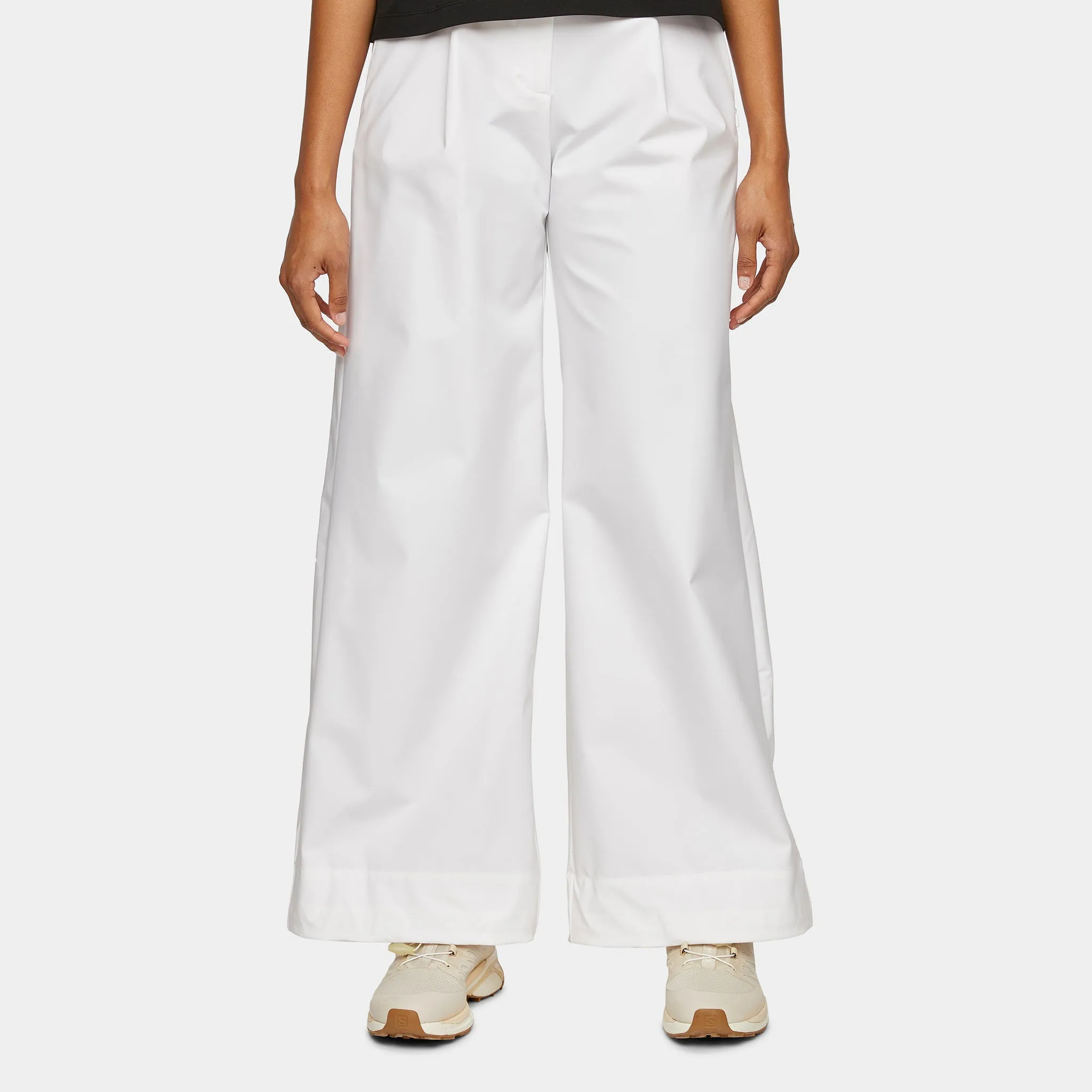 Wide Leg Tech Trouser